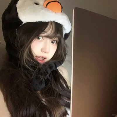 爱长颈鹿的女人海报